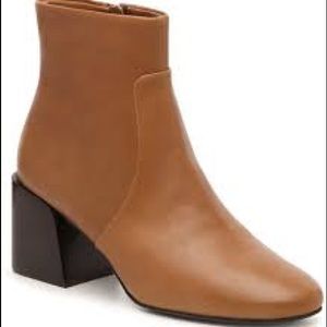Via spiga Dina boots tan camel 6.5